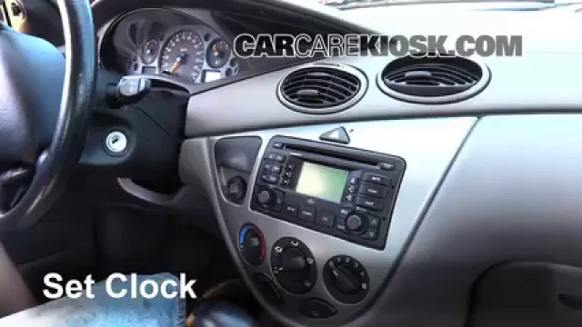 2004 Ford Focus ZTS 2.3L 4 Cyl. Reloj Fijar hora de reloj